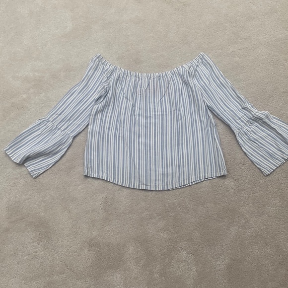 PacSun off the shoulder top - Picture 3 of 3